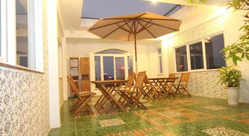 Omega Da Nang Beach Hotel Kültér fotó